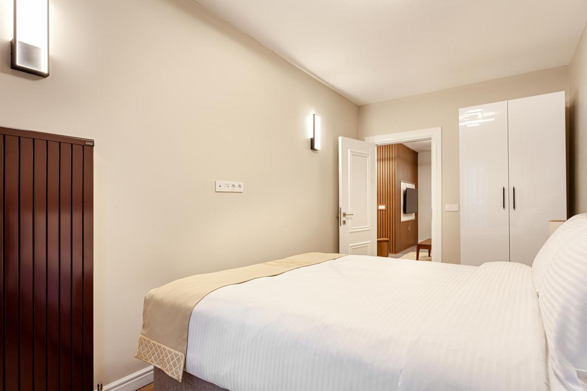 Bellavia Deluxe Apart Istanbul Exterior photo